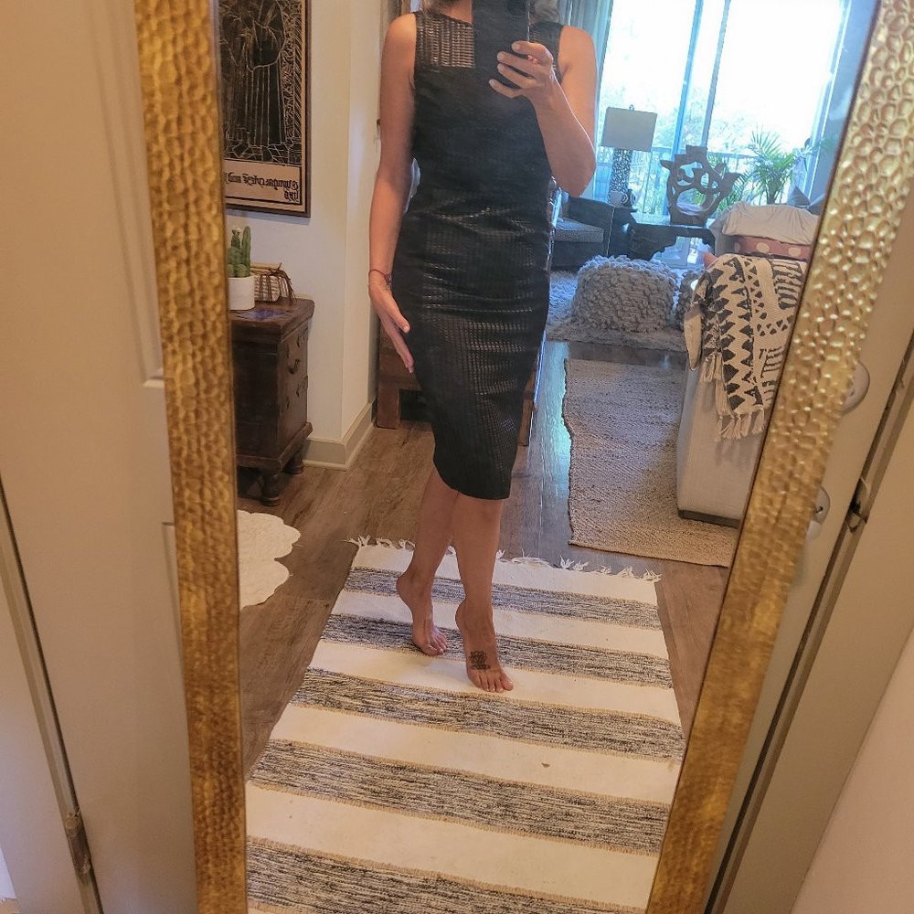 Dress - Picture 8 of 10